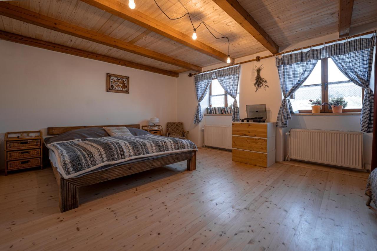 Přízemí vesnické usedlosti - Cozy village homestead Vidov Exterior foto